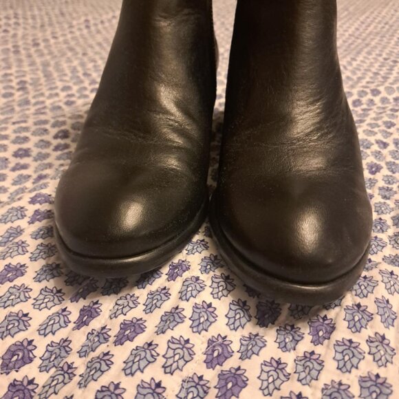 Frye Women's Carson Piping Booties - Picture 4 of 8